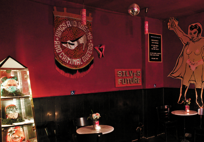 silver-future- inside